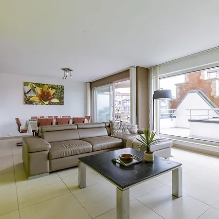 Huswell - Lovely At The Harbour Apartament